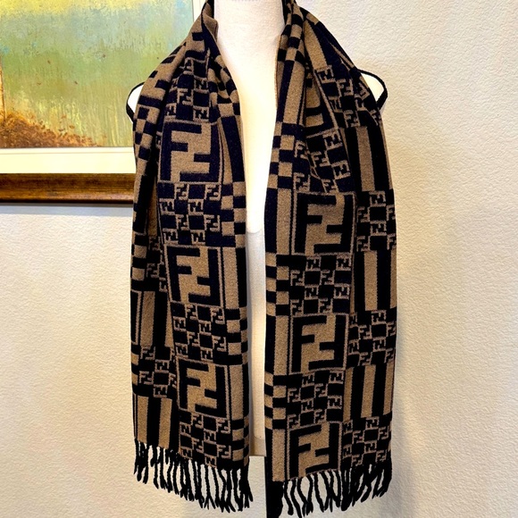 Authentic Fendi Black and Brown Patterned Scarf - Picture 1 of 9